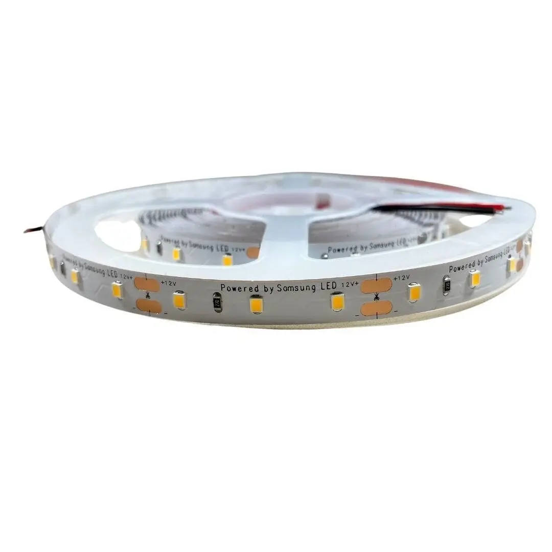 SAMSUNG Şerit LED 60 LED/m 2835 SMD 3000–3200K Gün Işığı IP20