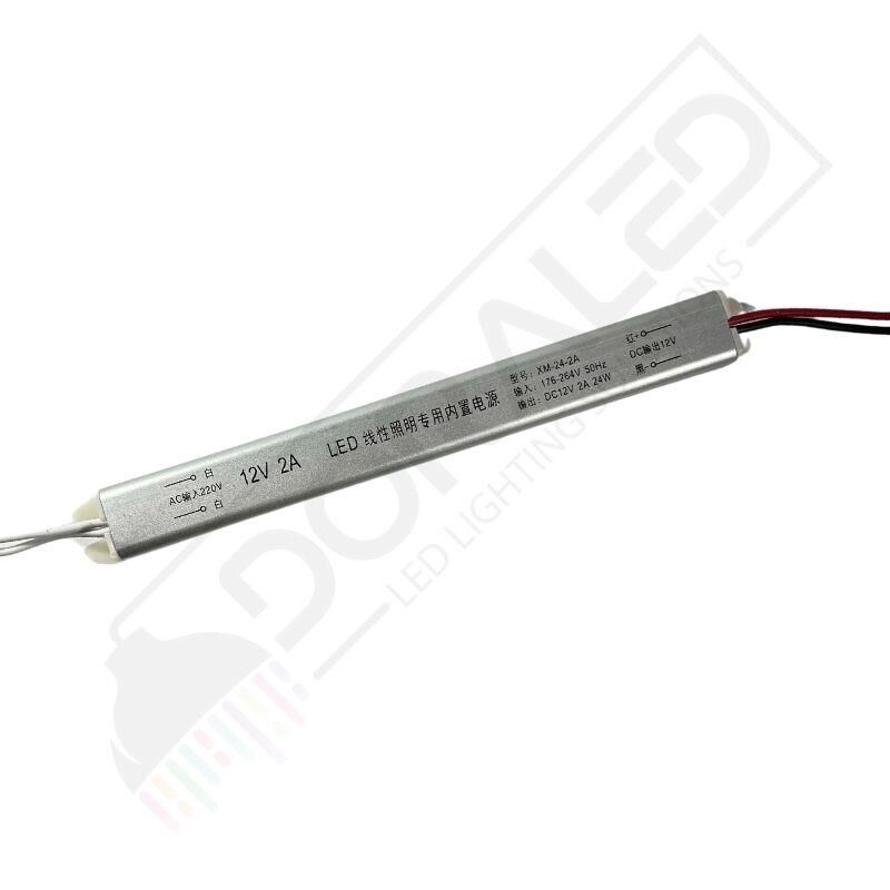 Ultra slim ince parmak led adaptör 12 volt 2 amper 24 watt (15x2x2cm)